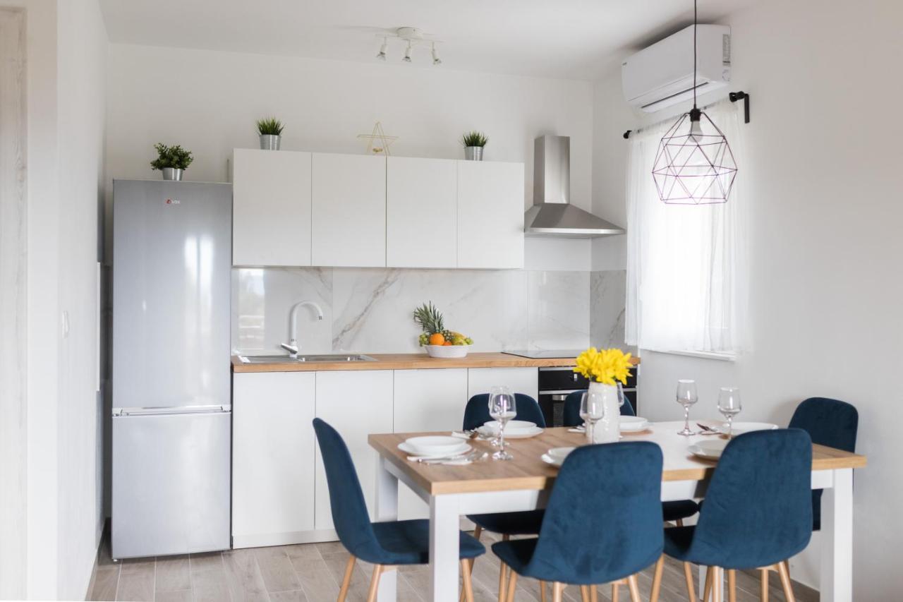 Agava Apartment Ugljan Bagian luar foto
