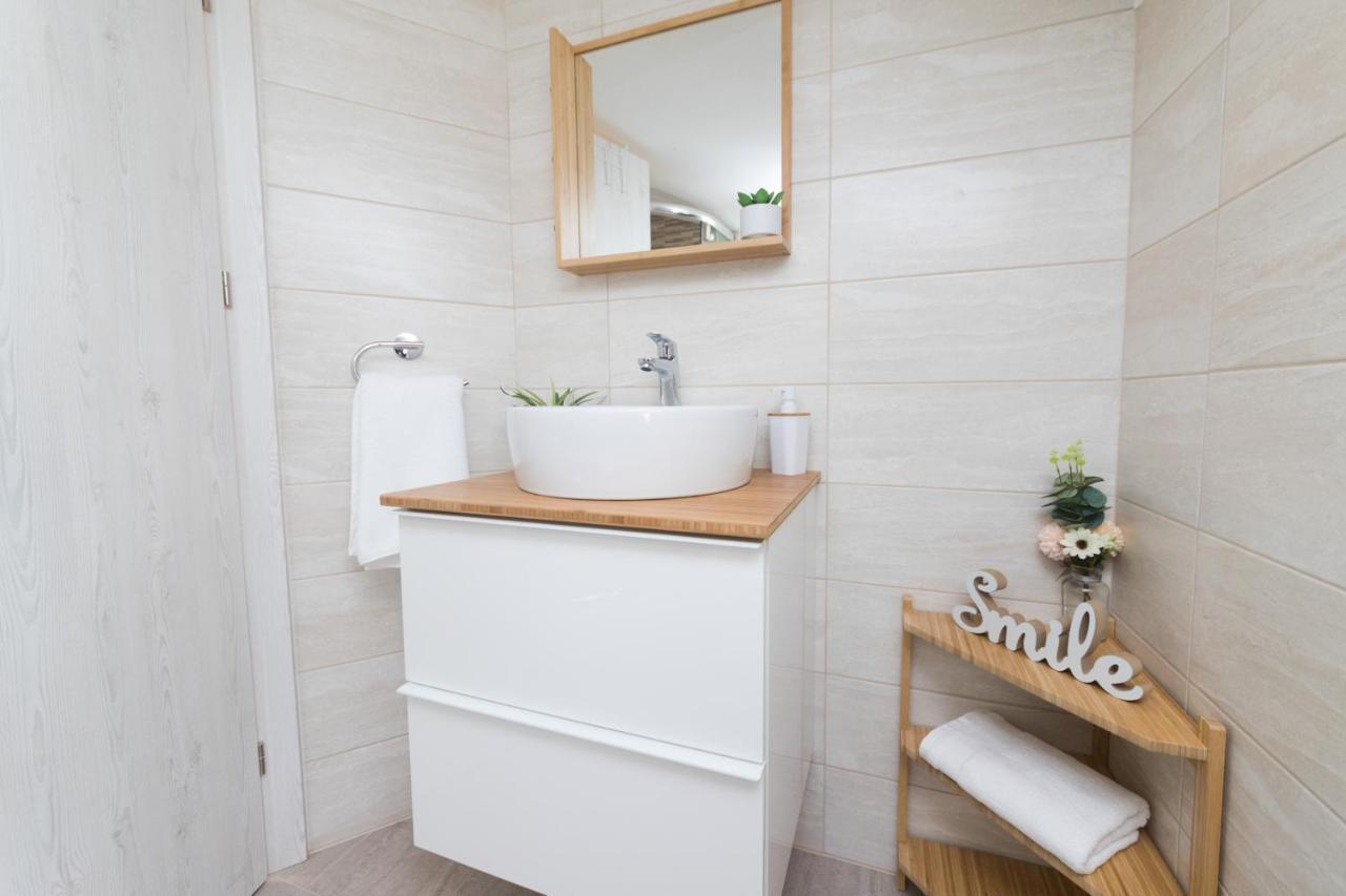 Agava Apartment Ugljan Bagian luar foto