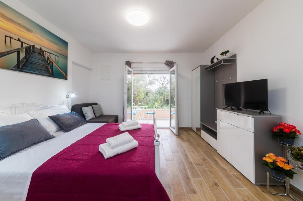 Agava Apartment Ugljan Bagian luar foto