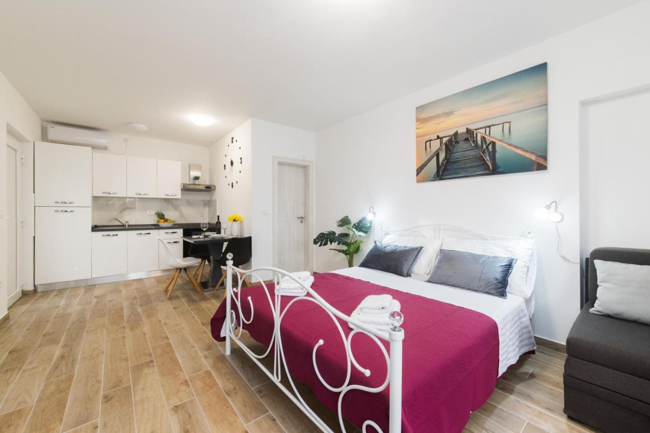 Agava Apartment Ugljan Bagian luar foto